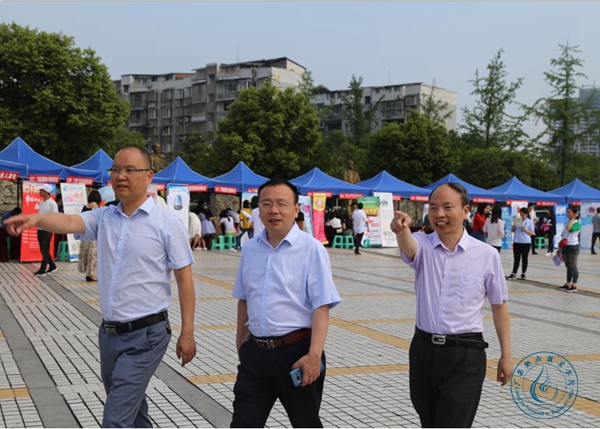 招聘会2 招聘会2